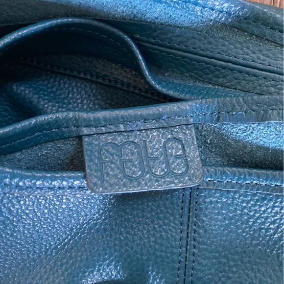 Fefe %100 soft leather purse - Picture 6 of 6